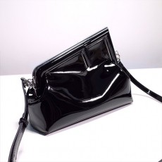 [홍콩명품,FENDI] 펜디 23SS 퍼스트 백 레더 (2컬러), BGM1463, MD, 홍콩명품가방,손목가방,크로스백,핸드백,구매대행,무브타임