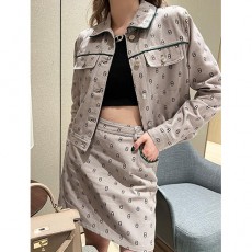 [홍콩명품.Hermes] 에르메스 23SS 로고 데님 자켓 + 미니 스커트 상하의 세트, BM8341, TBG, 온라인명품쇼핑몰,남자명품의류,인터넷쇼핑몰,해외직구