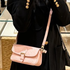 [홍콩명품.LOUIS VUITTON] 루이비통 24SS 모노그램 NEW 나노 다이앤 여성 숄더백 M83566, BGM3177, BDA, 홍콩명품가방,명품쇼핑몰,크로스백,핸드백,구매대행,무브타임