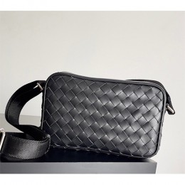 [홍콩명품.BOTTEGA VENETA] 보테가베네타 24SS 로고 인트레치아토 레더 가죽 크로스백 (블랙), BGM3348, BT, 홍콩명품가방,명품쇼핑몰,크로스백,핸드백,구매대행,무브타임