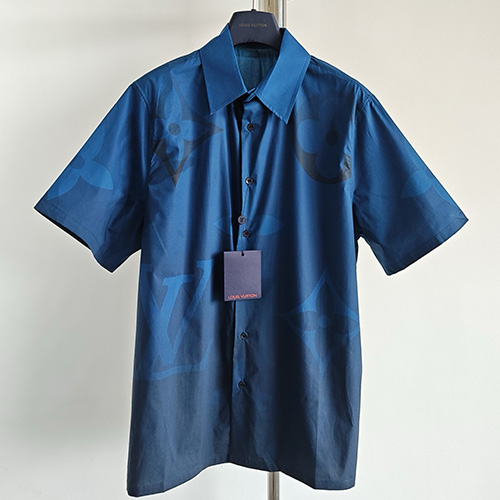 [홍콩명품.LOUIS VUITTON] 루이비통 25SS 로고 모노그램 반팔 남방 셔츠 (블루), BM19511, JU, 홍콩명품의류,구매대행,온라인명품