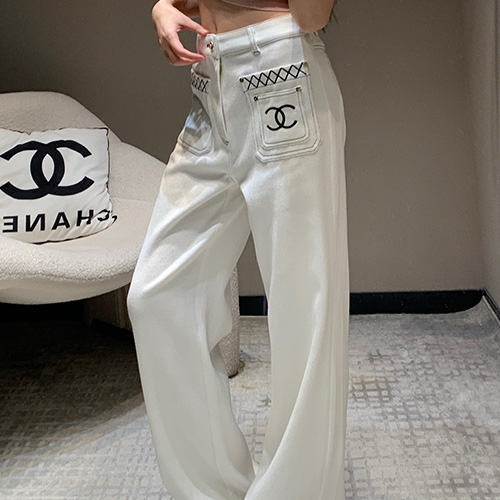 [홍콩명품.CHANEL] 샤넬 25SS 로고 여성 오버핏 데님 팬츠 진 청바지 (화이트), BM19748, TBG, 홍콩명품의류,구매대행,온라인명품