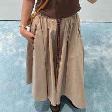 [홍콩명품,MIU MIU] 미우미우 25SS 로고 여성 나일론 미디 스커트 (베이지), BM19750, TBG, 홍콩명품의류,구매대행,온라인명품