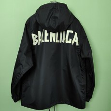 [홍콩명품.BALENCIAGA] 발렌시아가 25SS 로고 테이핑 후드 바람막이 자켓 (블랙), BM19878, JL, 홍콩명품의류,구매대행,온라인명품