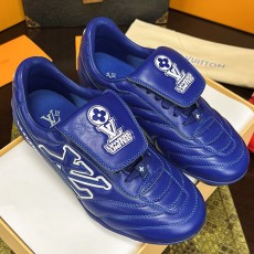 [홍콩명품.LOUIS VUITTON] 루이비통 25SS 로고 LV 풋프린트 풋볼 트레이너 1AHDOR (블루), SE4698, S1, 명품스니커즈,운동화,구두,로퍼,하이탑,신발