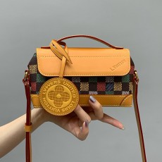 [홍콩명품.LOUIS VUITTON] 루이비통 25SS 로고 스티머 이스트 웨스트 웨어러블 월렛 다미에 에벤 멀티컬러 N00187, BGM4707, BDA, 홍콩명품가방,명품쇼핑몰,크로스백,핸드백,구매대행