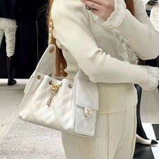 [홍콩명품.CHANEL] 샤넬 25SS 로고 퀄팅 25s 25bag 토트백 크로스백 (화이트-금장), BGM4719, BDA, 홍콩명품가방,명품쇼핑몰,크로스백,핸드백,구매대행