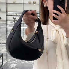 [홍콩명품.CELINE] 셀린느 25SS 로고 TEEN LULU 핸드백 호보백 (블랙), BGM4764, BDA, 홍콩명품가방,명품쇼핑몰,크로스백,핸드백,구매대행