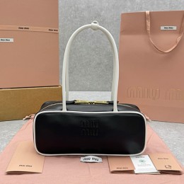 [홍콩명품.CELINE] 셀린느 25SS 로고 Beau 볼링백 (블랙), BGM4771, BDA, 홍콩명품가방,명품쇼핑몰,크로스백,핸드백,구매대행