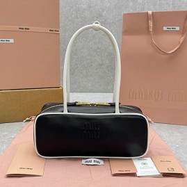 [홍콩명품.CELINE] 셀린느 25SS 로고 Beau 볼링백 (블랙), BGM4771, BDA, 홍콩명품가방,명품쇼핑몰,크로스백,핸드백,구매대행