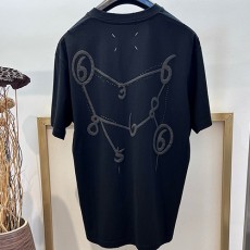 [홍콩명품.Maison Margiela] 메종마르지엘라 25SS 로고 자수 반팔 티셔츠 (2컬러), BM20839, YS, 홍콩명품의류,구매대행,온라인명품