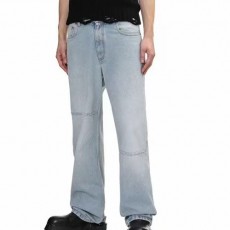 [명품레플리카.Maison Margiela] 메종마르지엘라 25SS 로고 오버핏 데님 팬츠 진 청바지 (연청), BM20851, X2, 홍콩명품의류,구매대행,온라인명품