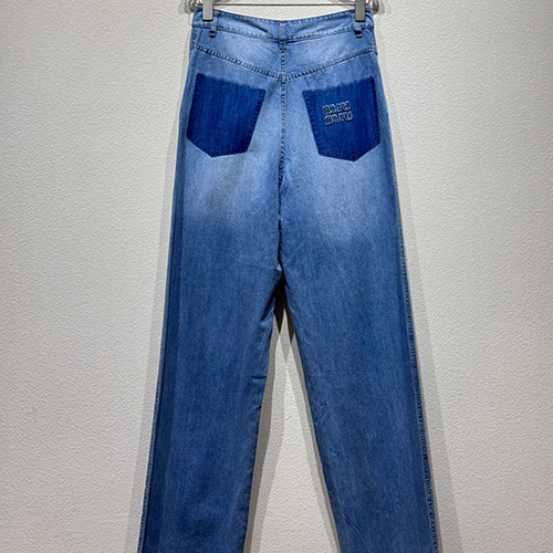 [홍콩명품,MIU MIU] 미우미우 25SS 로고 여성 워싱 오버핏 데님 팬츠 진 청바지, BM20942, KB, 홍콩명품의류,구매대행,온라인명품