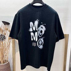 [홍콩명품.Maison Margiela] 메종마르지엘라 25SS 로고 그래픽 프린트 반팔 티셔츠 (2컬러), BM20982, YS, 홍콩명품의류,구매대행,온라인명품