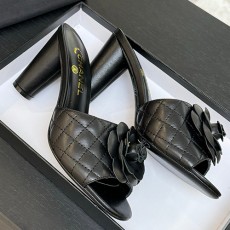 [홍콩명품.CHANEL] 샤넬 25SS 로고 여성 플라워 장식 레더 가죽 퀄팅 굽 샌들 (블랙), SE5119, GHS, 명품스니커즈,운동화,구두,로퍼,하이탑,신발