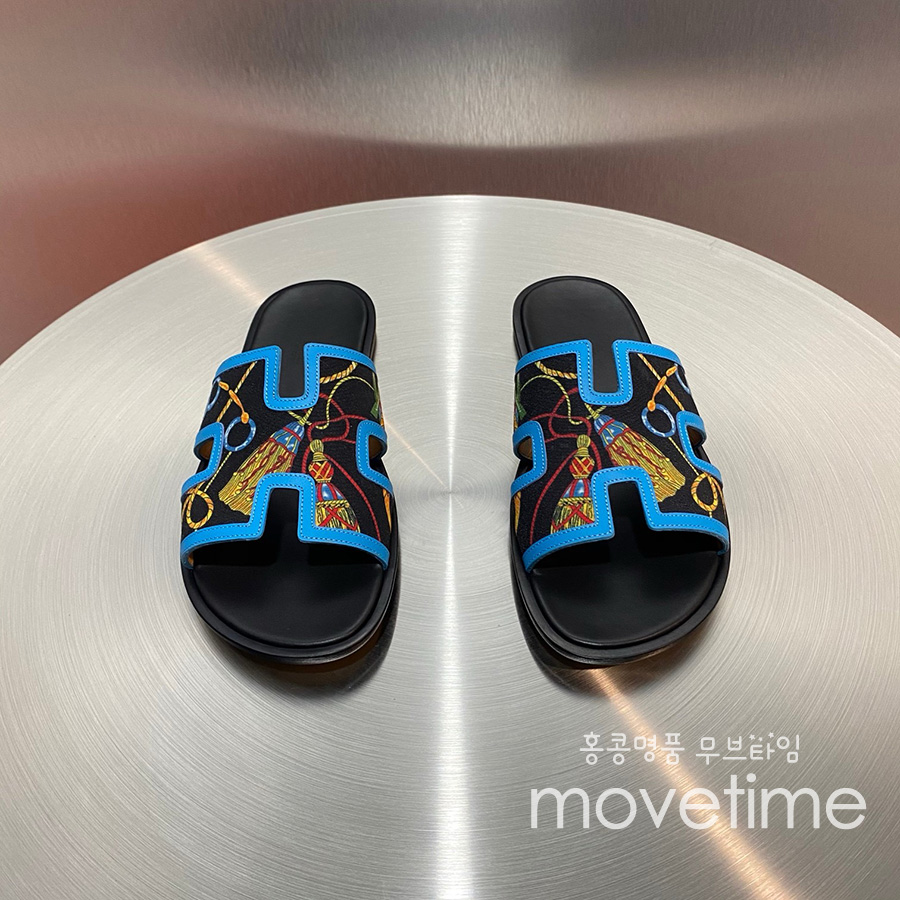 [홍콩명품.Hermes] 에르메스 25SS 로고 그래픽 이즈미르 레더 가죽 슬리퍼 (블랙), SE5201, GHS, 명품스니커즈,운동화,구두,로퍼,하이탑,신발