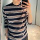 [홍콩명품,MIU MIU] 미우미우 25SS 로고 스트라이프 반팔 티셔츠 (네이비-그레이), BM21507, JL, 명품레플리카,미러급,온라인쇼핑몰사이트