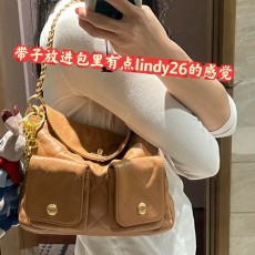 [홍콩명품.CHANEL] 샤넬 25SS 로고 레더 가죽 호보백 크로스백 (브라운-금장), BGM4907, BDA, 홍콩명품가방,명품쇼핑몰,크로스백,핸드백,구매대행