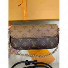 [홍콩명품.LOUIS VUITTON] 루이비통 25SS 로고 모노그램 월릿 온 체인 아이비 M26587, BGM4917, BDA, 홍콩명품가방,명품쇼핑몰,크로스백,핸드백,구매대행