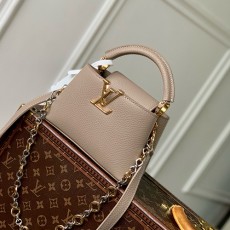 [홍콩명품.LOUIS VUITTON] 루이비통 25SS 로고 카퓌신 MM M12935, BGM4941, BDA, 홍콩명품가방,명품쇼핑몰,크로스백,핸드백,구매대행