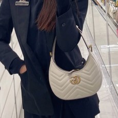 [홍콩명품.Gucci] 구찌 25SS 로고 GG 마몽 하프 문 쉐이프 미니백 화이트 레더 699514, BGM5030, GU2, 홍콩명품가방,명품쇼핑몰,크로스백,핸드백,구매대행
