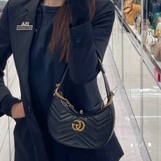 [홍콩명품.Gucci] 구찌 25SS 로고 GG 마몽 하프 문 쉐이프 미니백 블랙 레더 699514, BGM5031, GU2, 홍콩명품가방,명품쇼핑몰,크로스백,핸드백,구매대행