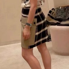 [가격문의][홍콩명품,Christian Dior] 디올 25SS 로고 여성 미니 스커트 (카라멜), BM21792, COCO, 레플리카의류,미러급사이트