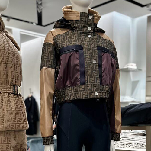 [홍콩명품,FENDI] 펜디 25SS 로고 FF패턴 여성 후드 윈드브레이커 자켓 (브라운), BM21820, COCO, 레플리카의류,미러급사이트