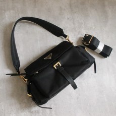 [홍콩명품,PRADA] 프라다 25SS 삼각로고 나일론 크로스백 (블랙-금장-2사이즈), BGM5054, BC, 홍콩명품가방,명품쇼핑몰,크로스백,핸드백,구매대행