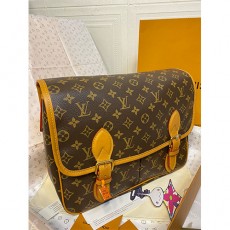 [홍콩명품.LOUIS VUITTON] 루이비통 25SS 로고 사첼 메신저백 모노그램 남성 숄더 크로스백 M14723, BGM5105, BDA, 홍콩명품가방,명품쇼핑몰,크로스백,핸드백,구매대행
