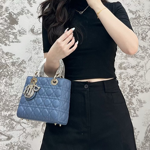 [홍콩명품,Christian Dior] 디올 25SS 로고 까나쥬 레이디백 스몰 M0538 (블루), BGM5121, BDA, 홍콩명품가방,명품쇼핑몰,크로스백,핸드백,구매대행