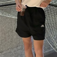 [홍콩명품.BALENCIAGA] 발렌시아가 25SS 스포티로고 자수 쇼츠 반바지 (블랙), BM22112, JL, 레플리카의류,미러급사이트