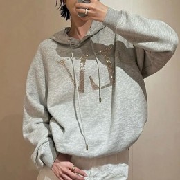 [가격문의][홍콩명품.LOUIS VUITTON] 루이비통 25SS 로고 여성 스터드 장식 후드 티셔츠 (그레이), BM22159, JL, 레플리카의류,미러급사이트