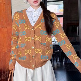 [가격문의][홍콩명품.Gucci] 구찌 25SS 로고 여성 GG수프림 V넥 니트 가디건 (브라운), BM22165, JL, 레플리카의류,미러급사이트