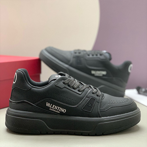 [홍콩명품.Valentino] 발렌티노 25SS 로고 남여 레더 가죽 스니커즈 운동화 (블랙), SE5472, PMD, 명품스니커즈,운동화,구두,로퍼,하이탑,신발