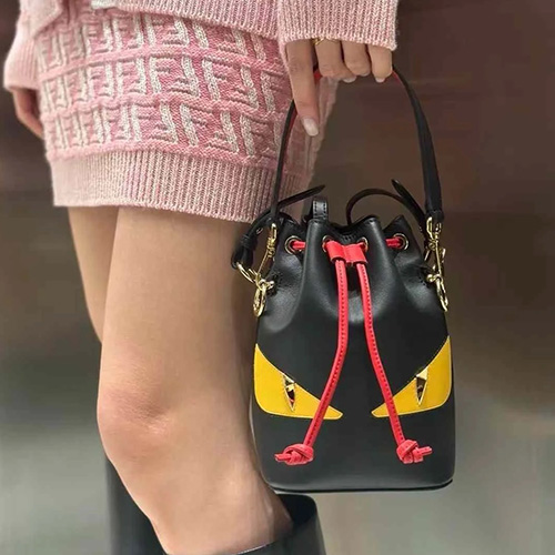 [홍콩명품,FENDI] 펜디 25SS 로고  Mon Tresor 숄더백 (블랙), BGM5191, BDA, 홍콩명품가방,명품쇼핑몰,크로스백,핸드백,구매대행