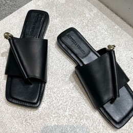 [홍콩명품.BOTTEGA VENETA] 보테가베네타 25SS 로고 여성 레더 가죽 샌들 슬리퍼 (3컬러), SE5517, S4W, 명품스니커즈,운동화,구두,로퍼,하이탑,신발