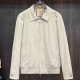 [홍콩명품.Burberry] 버버리 25SS 로고 자수 카라 봄버 자켓 (베이지), BM22642, KSM, 레플리카의류,미러급사이트
