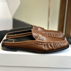 [홍콩명품.YSL] 입생로랑 25SS 로고 여성 레더 가죽 뮬 슬리퍼 (브라운), SE5553, GHS, 명품스니커즈,운동화,구두,로퍼,하이탑,신발