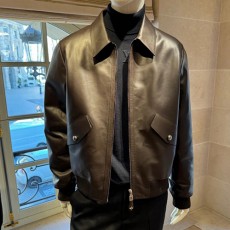 [홍콩명품.LOUIS VUITTON] 루이비통 25SS 로고 레더 가죽 카라 봄버 자켓 (브라운), BM22883, PG, 레플리카의류,미러급사이트