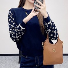 [홍콩명품.LOUIS VUITTON] 루이비통 25SS 로고 여성 모노그램 니트 스웨터 (2컬러), BM23252, TBG, 레플리카의류,미러급사이트