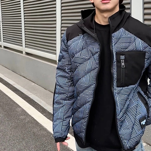 [홍콩명품,FENDI] 펜디 25SS 로고 패턴 후드 다운 패딩 자켓 (블루), BM23434, KB, 레플리카의류,미러급사이트