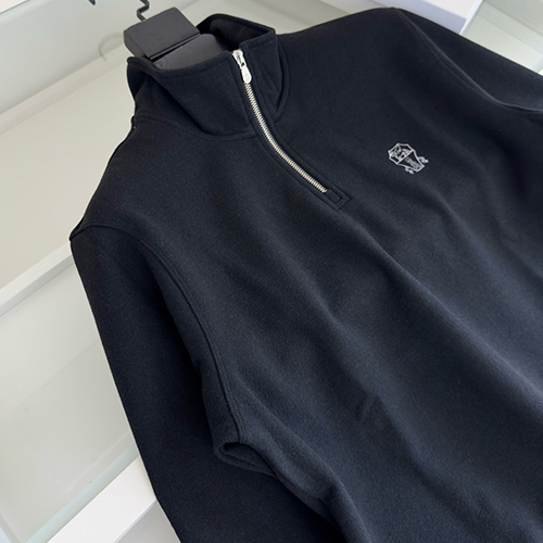 [홍콩명품.Brunello Cucinelli ] 브루넬로 쿠치넬리 25SS 로고 자수 터틀넥 하프지퍼 니트 스웨터 (3컬러), BM23660, HH, 레플리카의류,미러급사이트