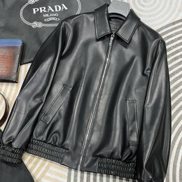 [홍콩명품,PRADA] 프라다 25SS 로고 레더 가죽 카라 봄버 자켓 (블랙), BM23744, KSM, 레플리카의류,미러급사이트