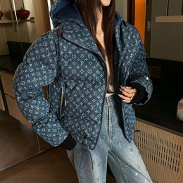 [홍콩명품.LOUIS VUITTON] 루이비통 25SS 로고 여성 모노그램 데님 후드 다운 패딩 자켓, BM23890, MC, 레플리카의류,미러급사이트