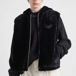 [홍콩명품,PRADA] 프라다 25SS 삼각로고 퍼 후드 조끼 베스트 (블랙), BM24106, PG, 레플리카의류,미러급사이트