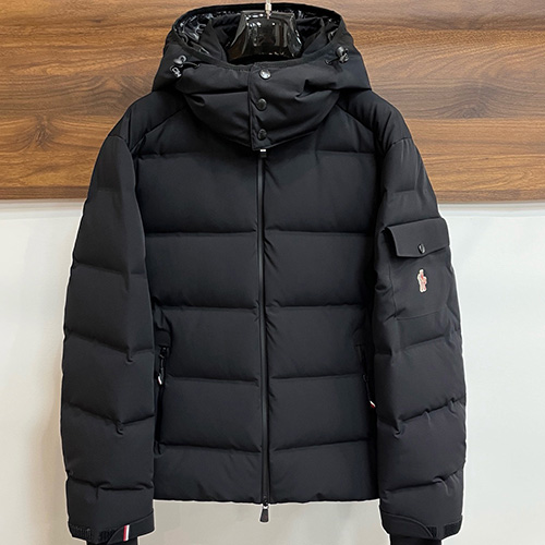 [홍콩명품.MONCLER] 몽클레어 25SS 로고 후드 구스다운 패딩 자켓 (2컬러), BM24219, HH, 레플리카의류,미러급사이트