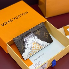 [가격문의][홍콩명품.LOUIS VUITTON] 루이비통 25SS 로고 모노그램 캣 냅 카드 홀더 M15155 (브라운), BGM5506, BDA, 명품지갑,홍콩명품,사이트,명품쇼핑몰