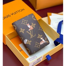 [가격문의][홍콩명품.LOUIS VUITTON] 루이비통 25SS 로고 모노그램 포레스트 포켓 오거나이저 카드지갑 M27020 (브라운), BGM5510, BDA, 명품지갑,홍콩명품,사이트,명품쇼핑몰